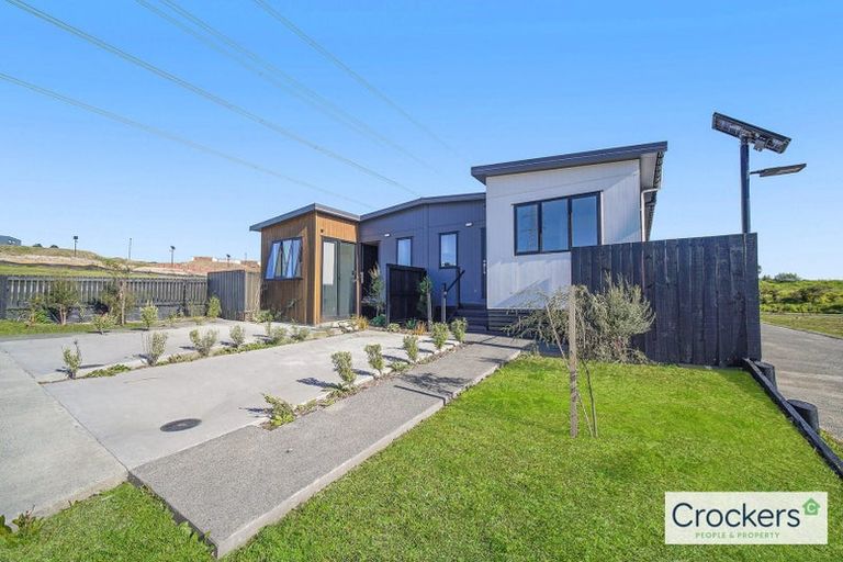 Photo of property in 27 Olearia Street, Totara Park, 2019