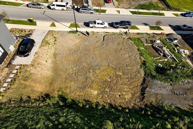 Photo of property in 19 Oakum Road, Whitby, Porirua, 5024