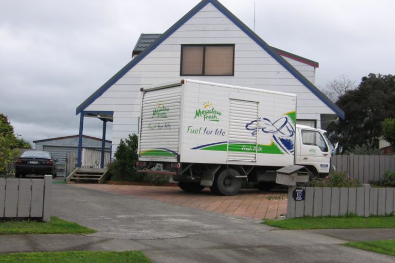 Photo of property in 8 Hilton Grove, Kelvin Grove, Palmerston North, 4414