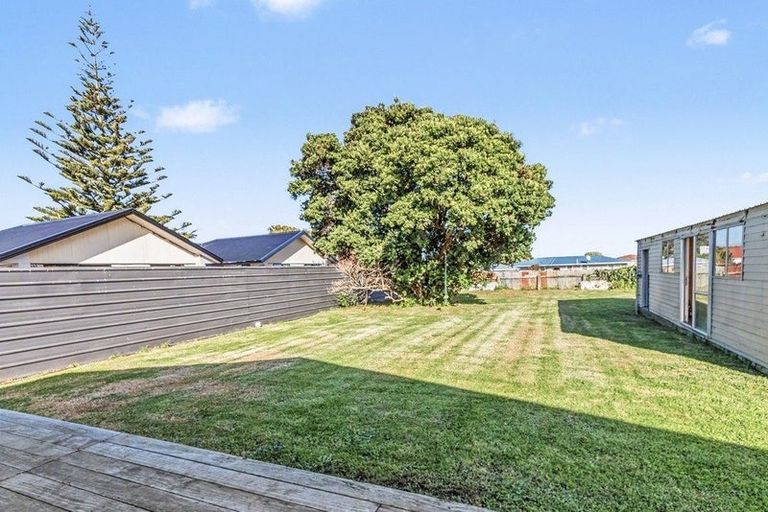 Photo of property in 219 Puriri Street, Castlecliff, Whanganui, 4501