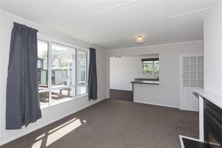 Photo of property in 67 Ngaio Road, Waikanae, 5036