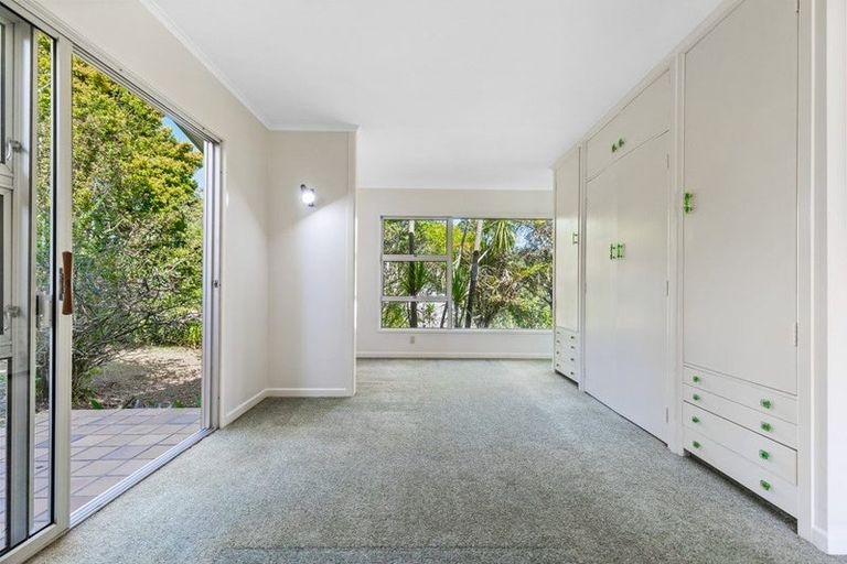 Photo of property in 81 Park Rise, Campbells Bay, Auckland, 0630