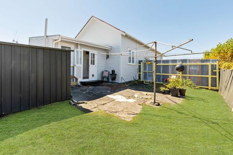 Photo of property in 30 Kowhai Street, Castlecliff, Whanganui, 4501