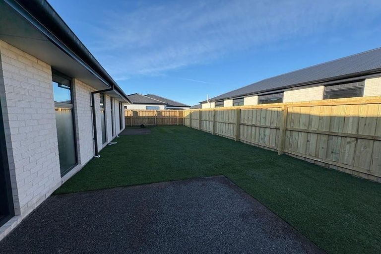 Photo of property in 5 Accadia Drive, Rolleston, 7614