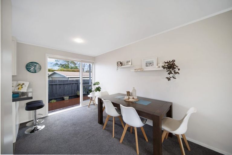 Photo of property in 71 Walworth Avenue, Pakuranga Heights, Auckland, 2010