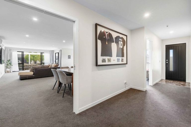 Photo of property in 14 Harding Drive, Papamoa Beach, Papamoa, 3118