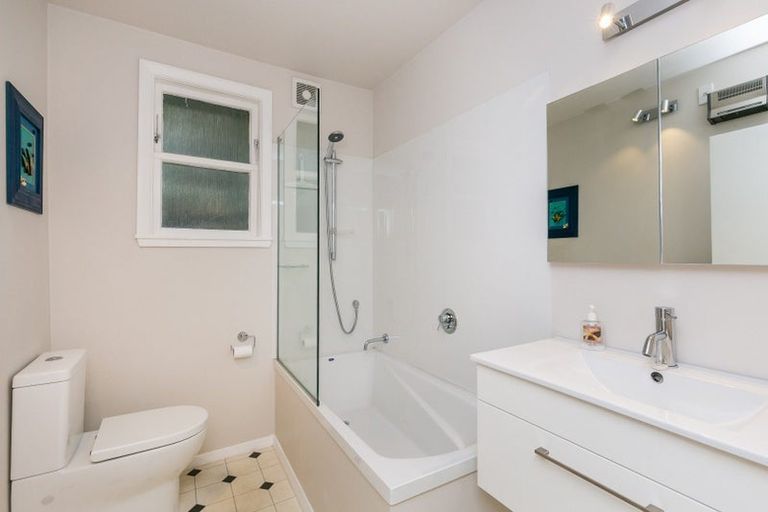 Photo of property in 32a Hamilton Road, Hataitai, Wellington, 6021