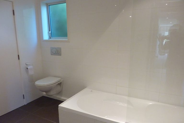 Photo of property in 82a Madras Street, Khandallah, Wellington, 6035