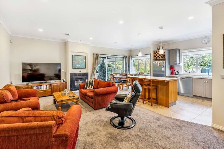 Photo of property in 28 Delta Mews Place, Clive, 4102