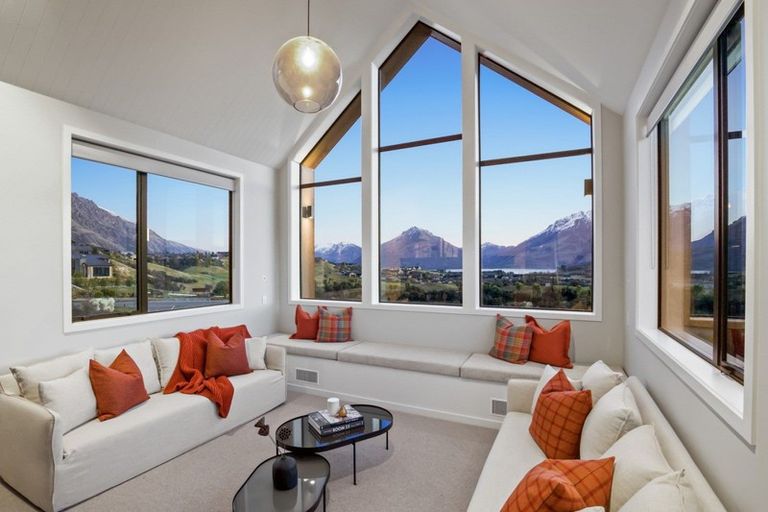 Photo of property in 4 Mckellar Drive, Jacks Point, Queenstown, 9371