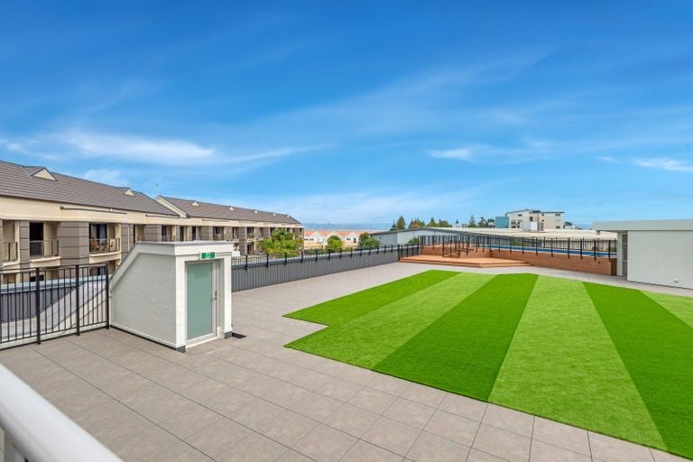 Photo of property in Marina View Apartments, 201/4 Reads Quay, Gisborne, 4010