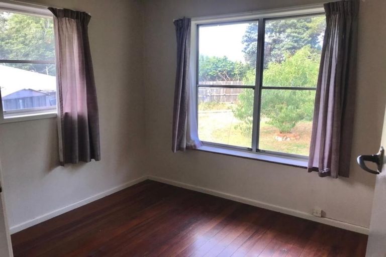 Photo of property in 5 Bernard Street, Papatoetoe, Auckland, 2025