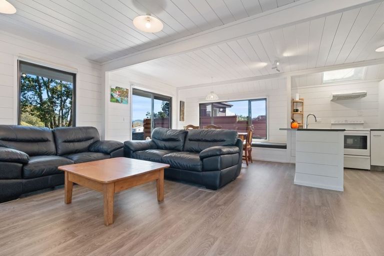 Photo of property in 200 Vista Paku, Pauanui, Hikuai, 3579