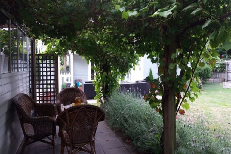 Photo of property in 26 Kempton Street, Greytown, 5712