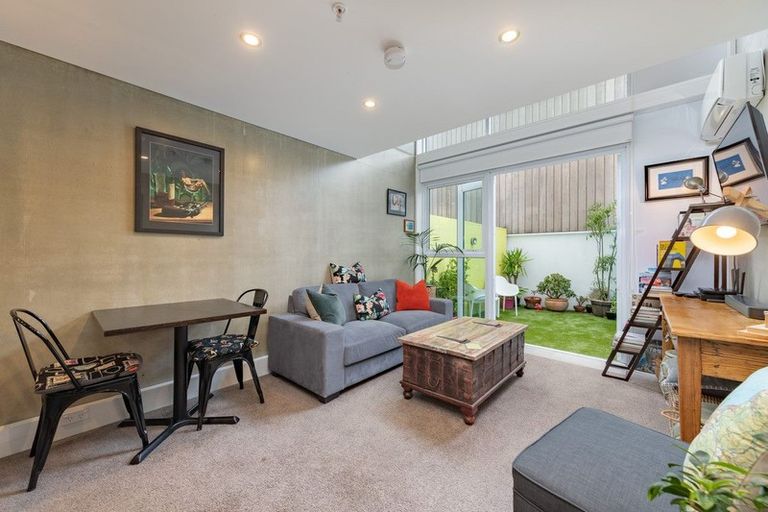 Photo of property in Canvas Apartments, 307u3 Willis Street, Te Aro, Wellington, 6011