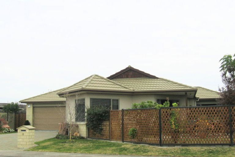 Photo of property in 8 Claridge Place, Taradale, Napier, 4112