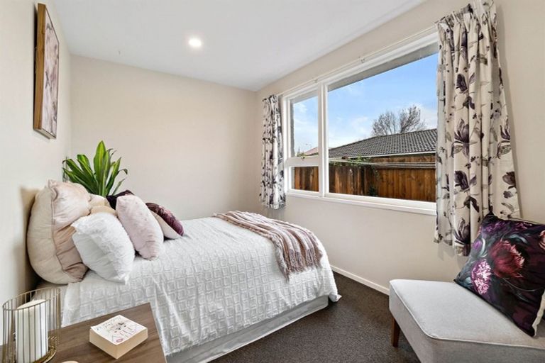 Photo of property in 7 Farnborough Street, Aranui, Christchurch, 8061