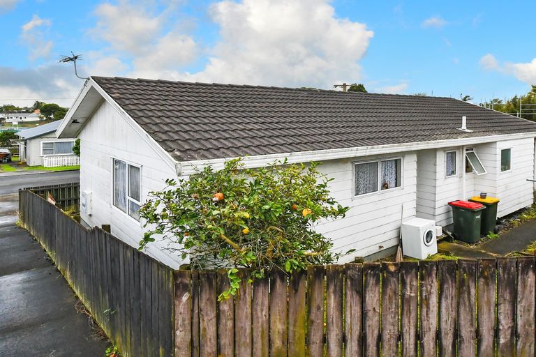 Photo of property in 3a James Road, Manurewa, Auckland, 2102