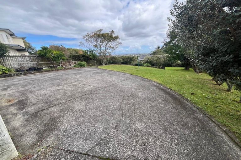 Photo of property in 107 Bradbury Road, Botany Downs, Auckland, 2010