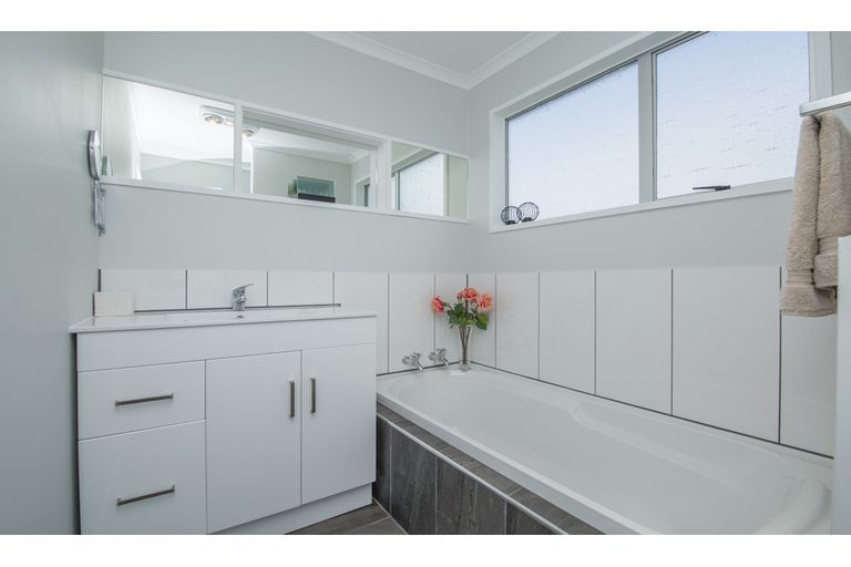 Photo of property in 24 Moore Street, Kaiapoi, 7630