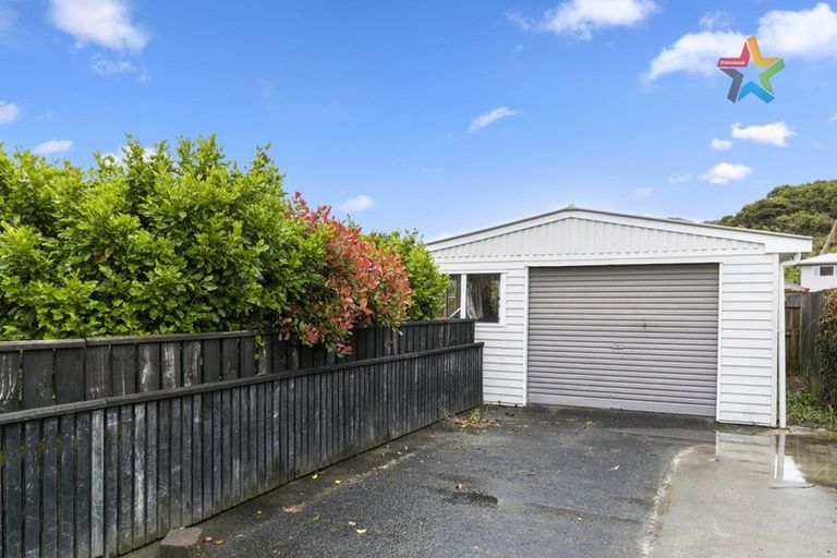 Photo of property in 9 Kerepehi Grove, Wainuiomata, Lower Hutt, 5014