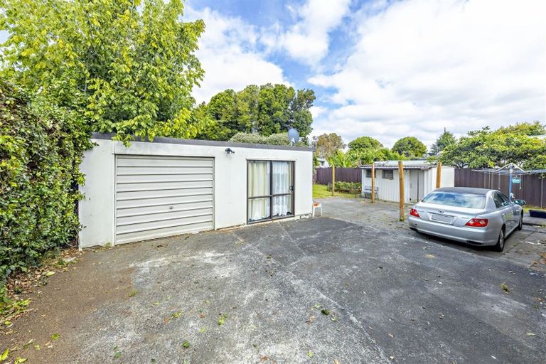 Photo of property in 14 Killington Crescent, Mangere, Auckland, 2022