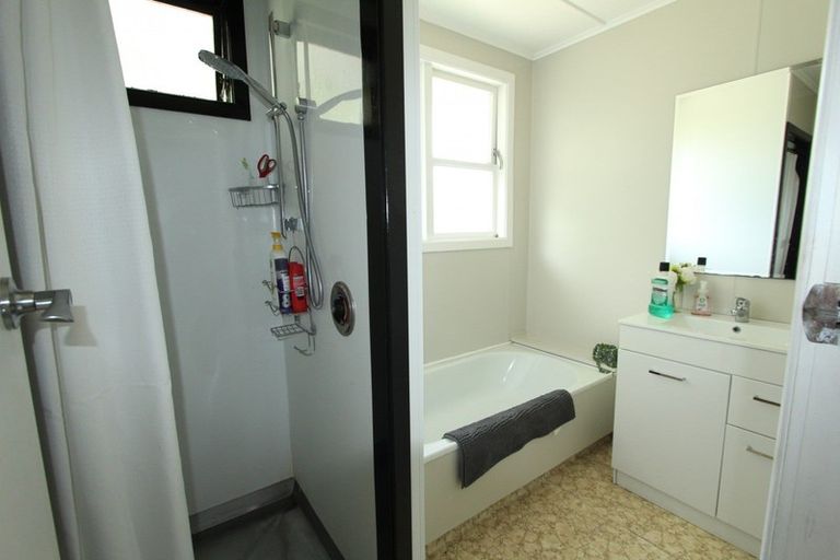 Photo of property in 4 Ngatuku Place, Tokoroa, 3420