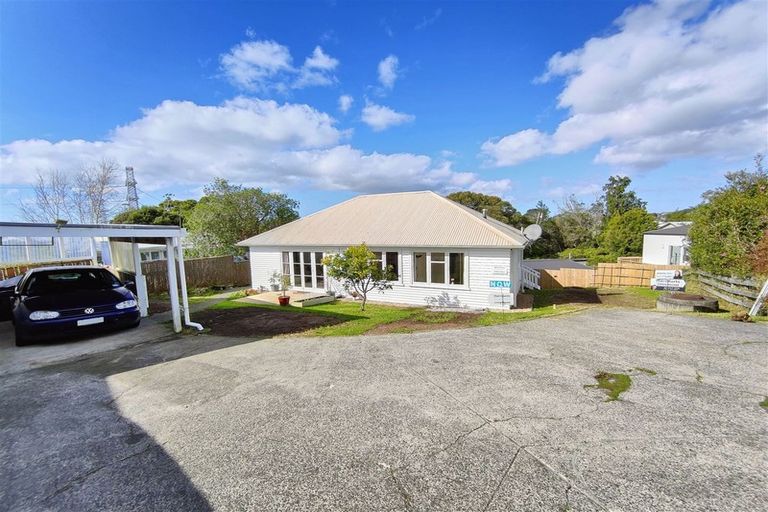 Photo of property in 3/68 Lincoln Park Avenue, Massey, Auckland, 0614