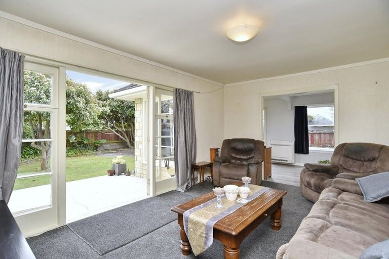 Photo of property in 70 Basingstoke Street, Aranui, Christchurch, 8061