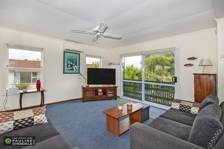 Photo of property in 54 Kokich Crescent, Onerahi, Whangarei, 0110