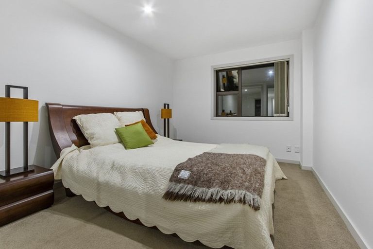 Photo of property in 839 Beach Road, Browns Bay, Auckland, 0630