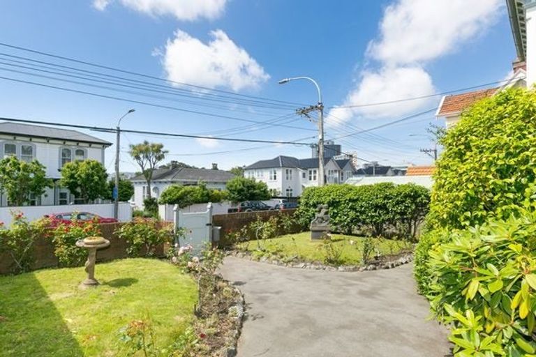 Photo of property in 50 Tinakori Road, Thorndon, Wellington, 6011