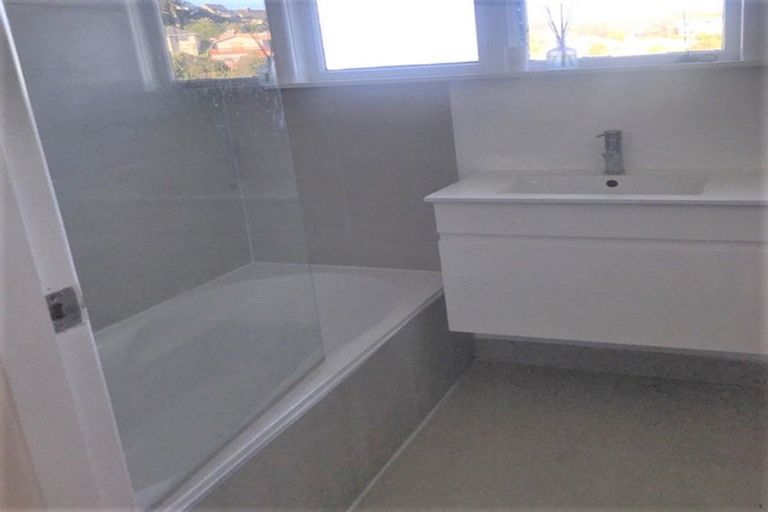 Photo of property in 40 Hindmarsh Street, Johnsonville, Wellington, 6037