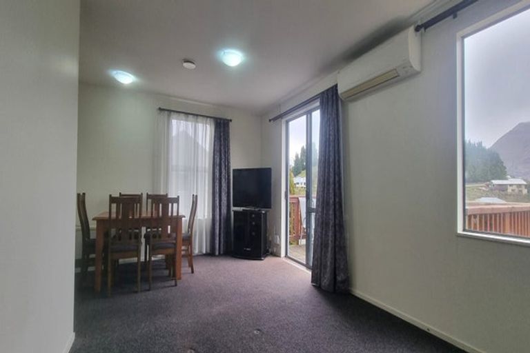 Photo of property in 10a Dart Place, Fernhill, Queenstown, 9300