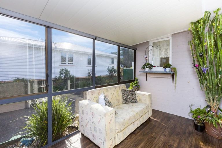 Photo of property in 34 Totara Park Road, Clouston Park, Upper Hutt, 5018