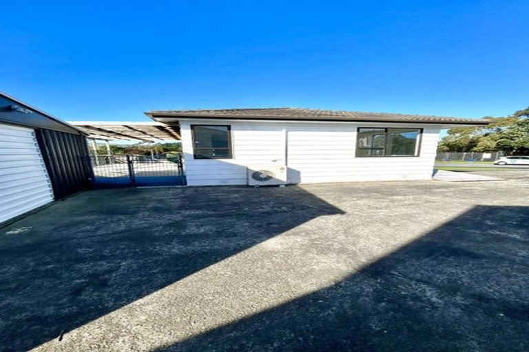 Photo of property in 45 Cleat Street, Whitby, Porirua, 5024
