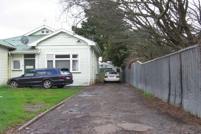 Photo of property in 417 Featherston Street, Palmerston North, 4414