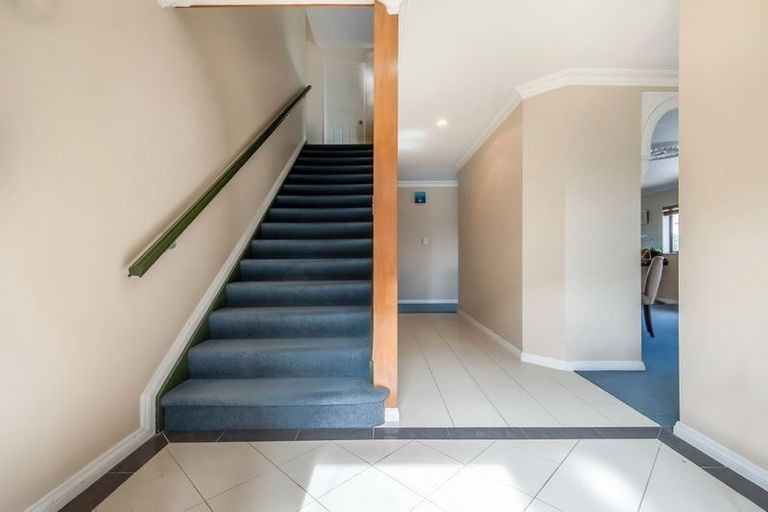 Photo of property in 49 College Road, Northcote, Auckland, 0627