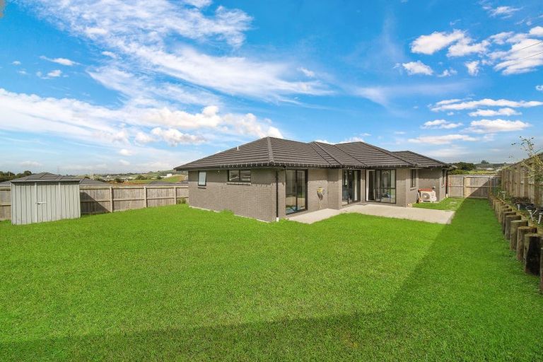 Photo of property in 9 Coptic Terrace, Pokeno, 2402
