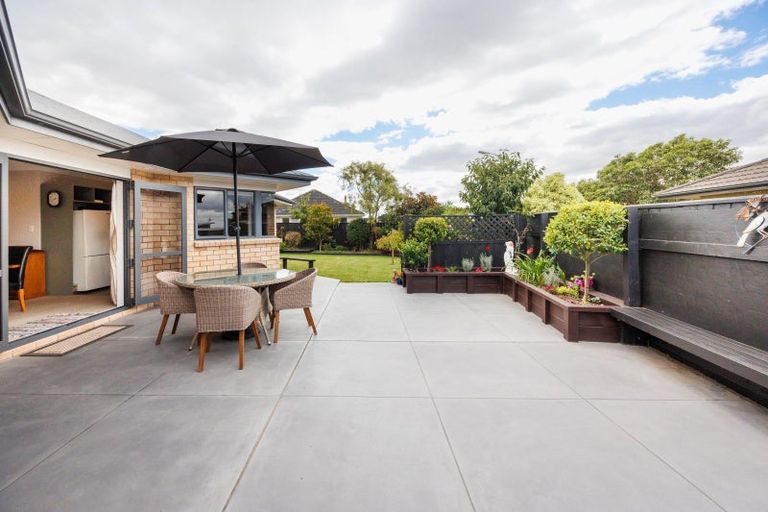 Photo of property in 49 Peter Hall Drive, Kelvin Grove, Palmerston North, 4414