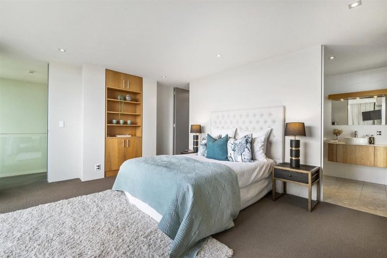 Photo of property in 22b Beach Road, Castor Bay, Auckland, 0620