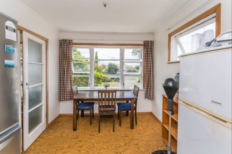 Photo of property in 30 Liverpool Street, Levin, 5510
