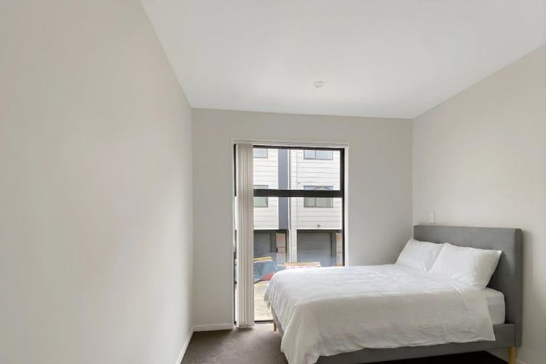 Photo of property in 27 Tukari Lane, Mangere Bridge, Auckland, 2022