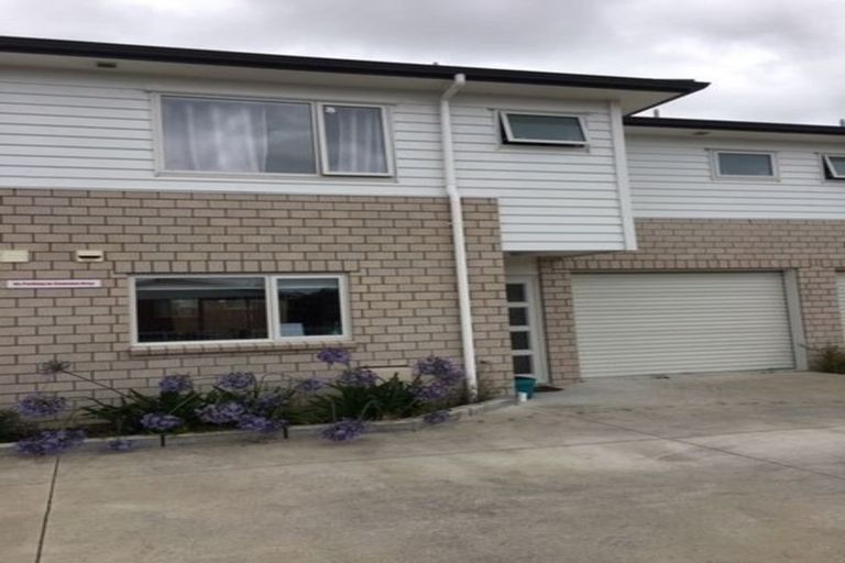 Photo of property in 1u2 June Place, Hamilton East, Hamilton, 3216