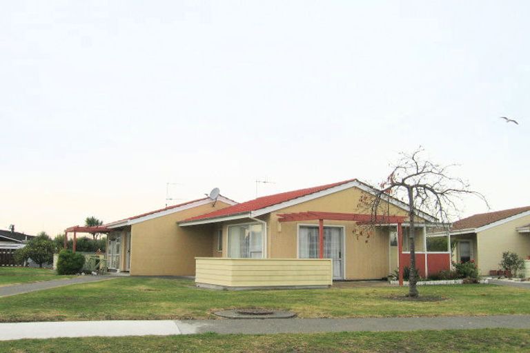 Photo of property in 1/11 Oxford Street, Taradale, Napier, 4112