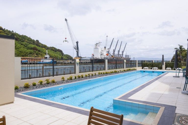 Photo of property in 117/2 Reads Quay, Gisborne, 4010