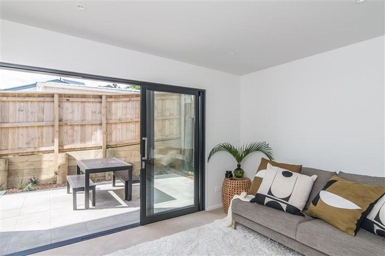 Photo of property in 26/104u Maupuia Road, Maupuia, Wellington, 6022