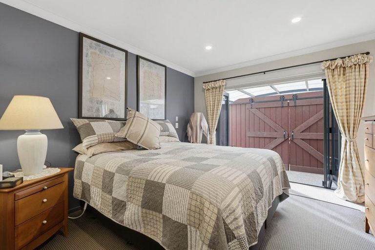 Photo of property in 110 Reynolds Road, Pukekohe, 2120