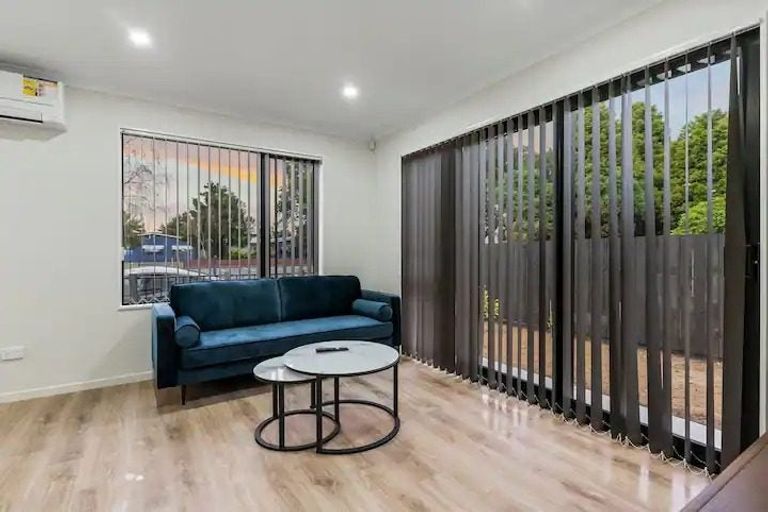 Photo of property in 18a Jupiter Street, Rosehill, Papakura, 2113