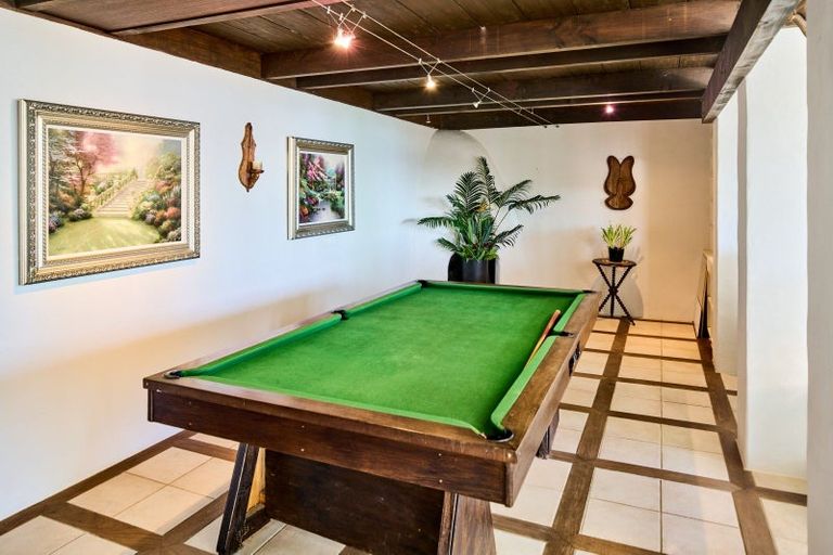 Photo of property in 5 Rangiuru Road, Mahina Bay, Lower Hutt, 5013